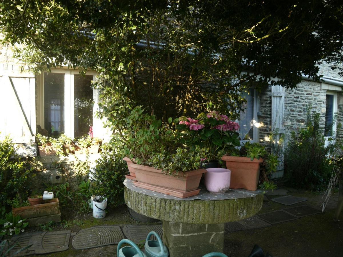 Bed and Breakfast les Miquelots à Pont-d'Ouilly Extérieur photo